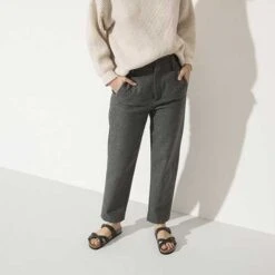 Birkenstock Women's Franca Oiled Leather Sandals- Black- Regular/Wide -PeakStride Sports Sales 1021112 f look f